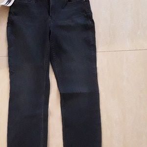 CALVIN KLEIN JEANS NWT skinny through hip,thighs